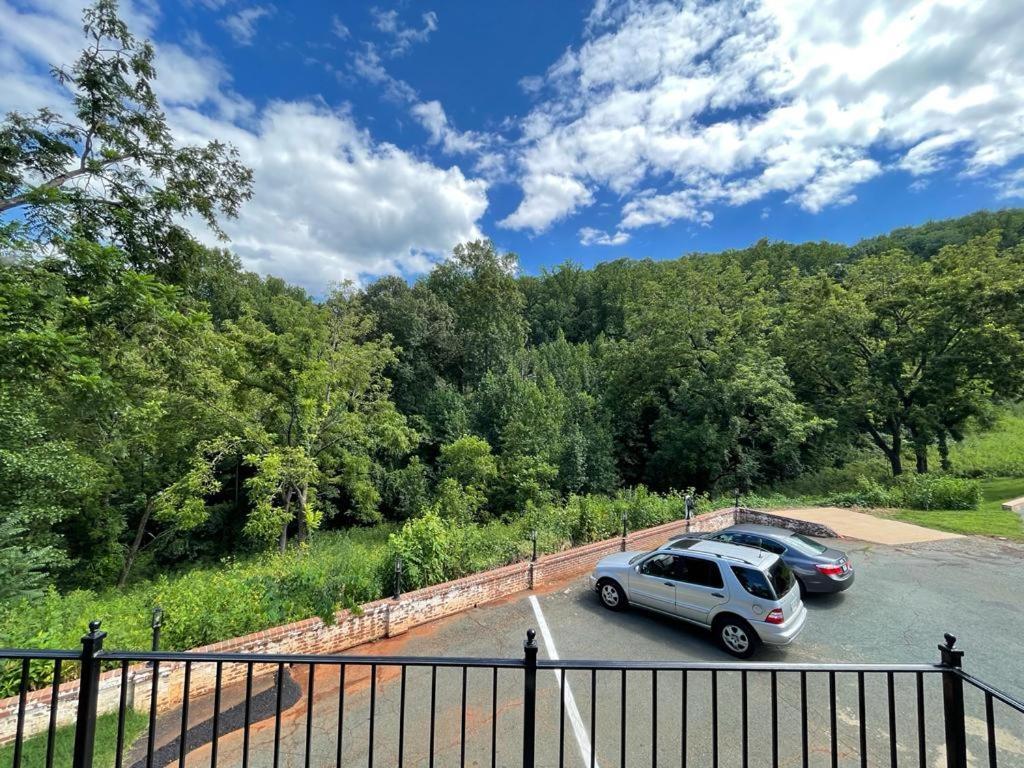 Sonsak - Unit 4 Daire Charlottesville Dış mekan fotoğraf